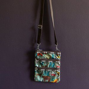LeSport Sac, Forrest Theme